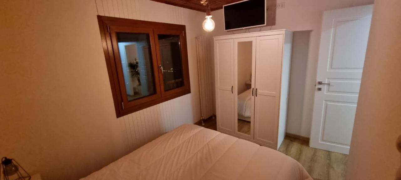 Chalet Sophie - Luxury Chalet Roletto Eksteriør bilde