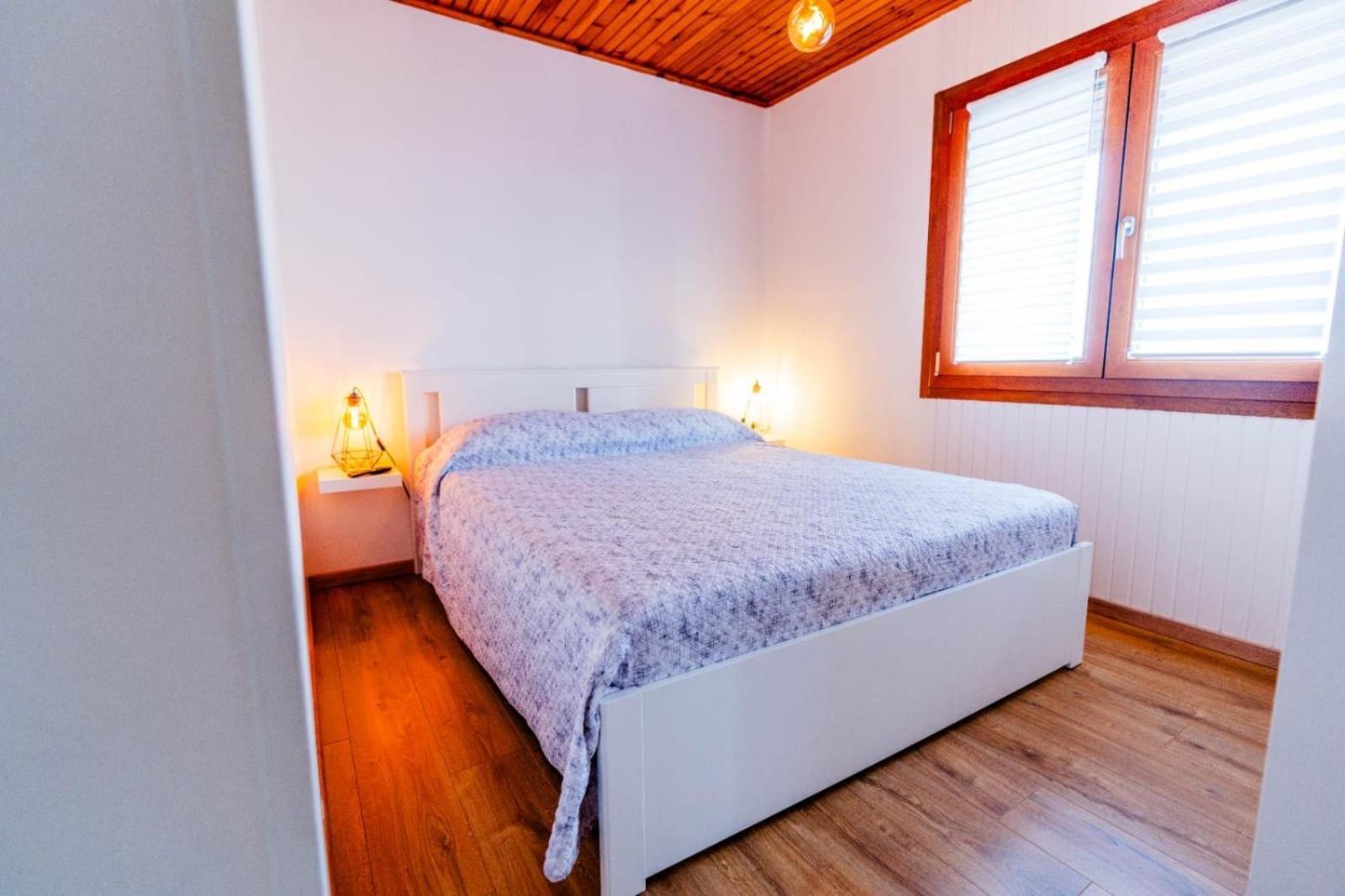 Chalet Sophie - Luxury Chalet Roletto Eksteriør bilde