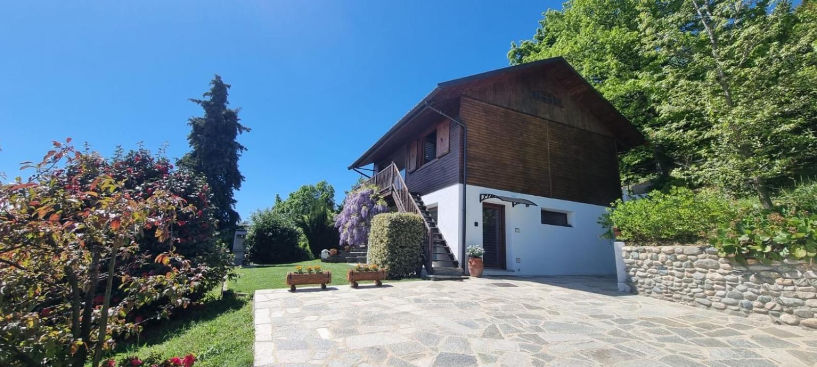 Chalet Sophie - Luxury Chalet Roletto Eksteriør bilde